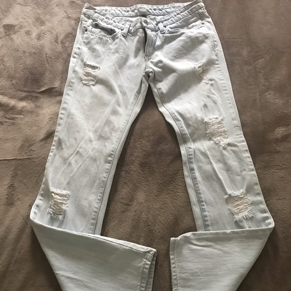 Car Mar Ripped Jeans